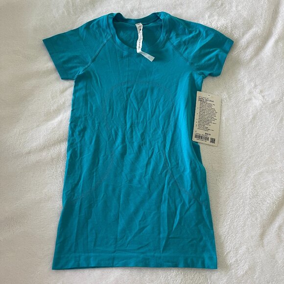 NWT Lululemon Swiftly Tech T-Shirt Turquoise Tide - Picture 3 of 5